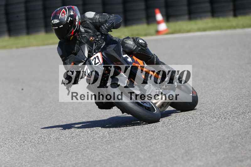 /43 08.08.2025 Discover the Bike ADR/Race 3 rot/72
